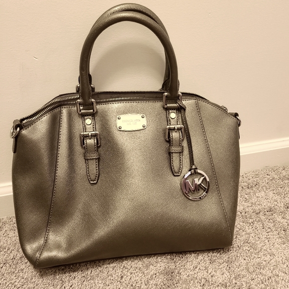 Michael Kors Handbags - MK Handbag